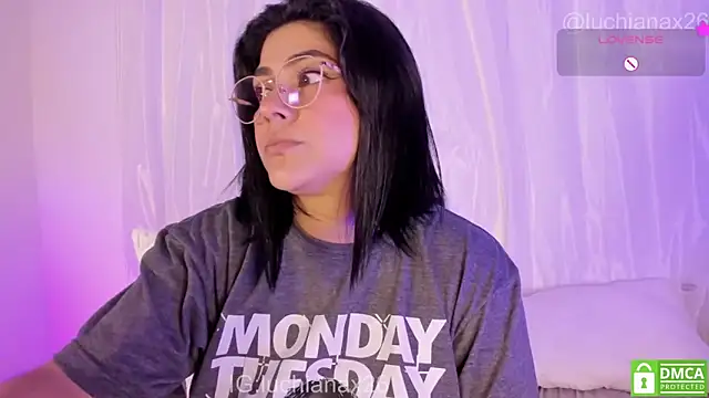 lucy26_'s cam snapshot