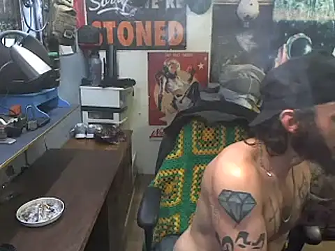 CloudDadddyyy420 live sex cam