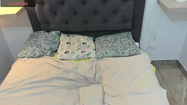 casey_jamess's cam snapshot