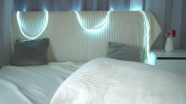 KarriBrownd's cam snapshot