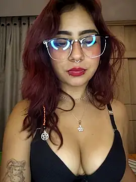 Sarah_Lark-'s cam snapshot