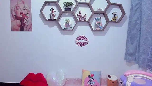 SharonSander's cam snapshot