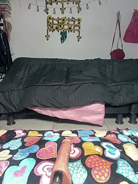 orianna_submissive24's cam snapshot