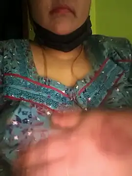 Villageanuty's cam snapshot