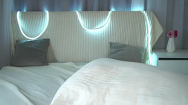 KarriBrownd's cam snapshot