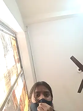 Zoya-Baby1 live sex cam