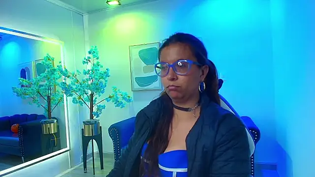 Amber__rouge's cam snapshot