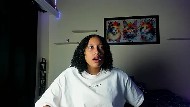 meredit_cris23's cam snapshot