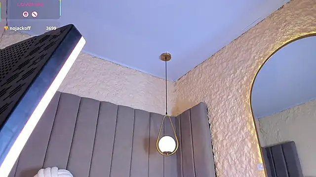 Elise_Diamond's cam snapshot