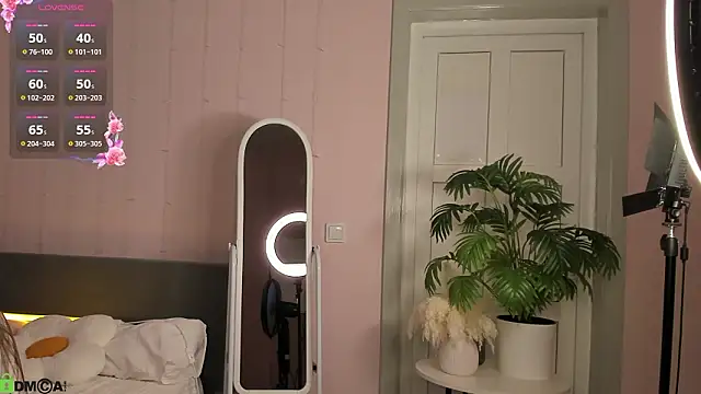 Lillie_Miller's cam snapshot