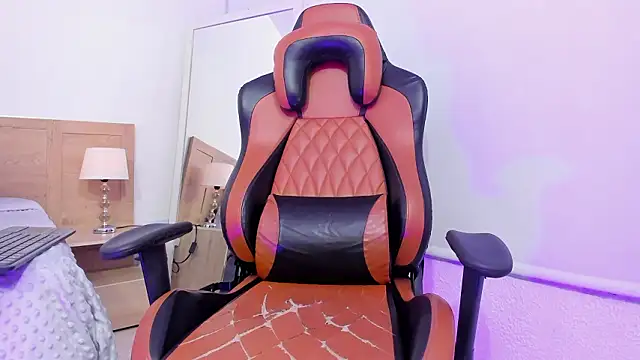 whisper_nova's cam snapshot