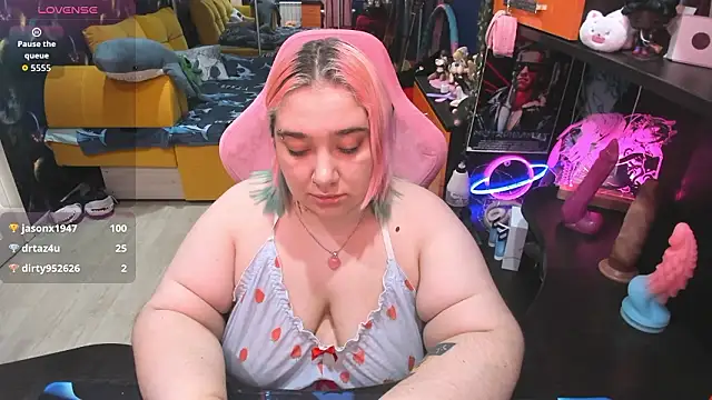 Softie_Sofy's cam snapshot