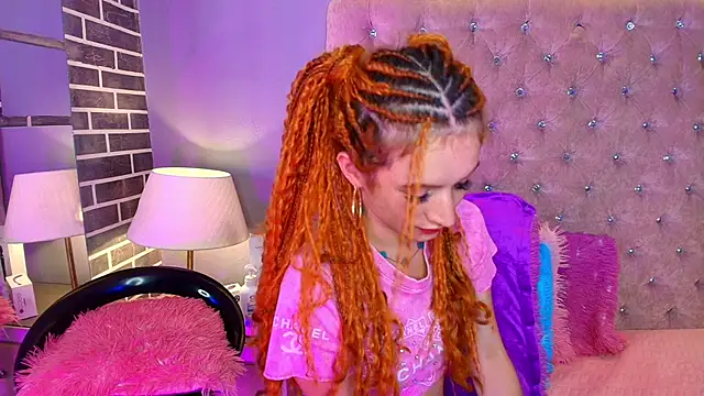 AdelaineBest's cam snapshot