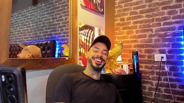 VinzenzRizzo live sex cam