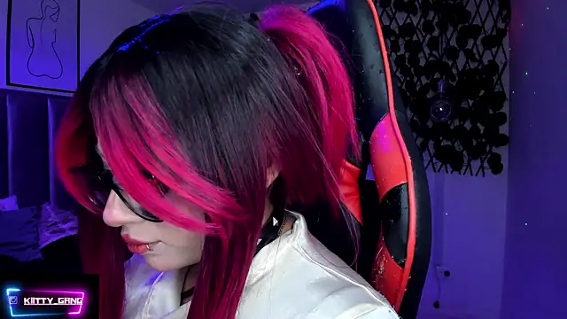 Kitty_Gang's cam snapshot