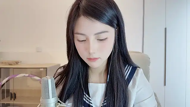 HaagenDazs_'s cam snapshot