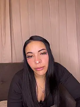 cristal__violetaa's cam snapshot