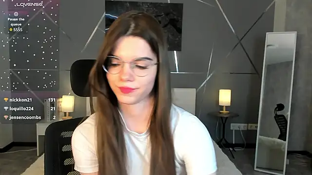 miss__evelyne's cam snapshot