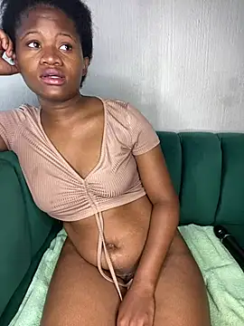 SmashingLucia's cam snapshot