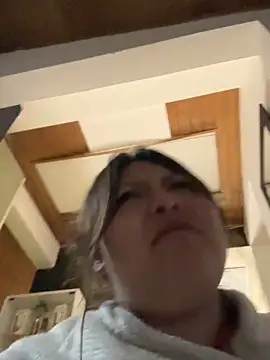 Larissa_Antonella's cam snapshot