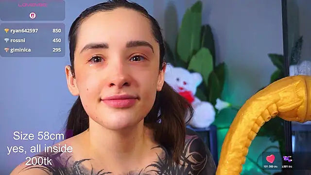 EvaCanton's cam snapshot