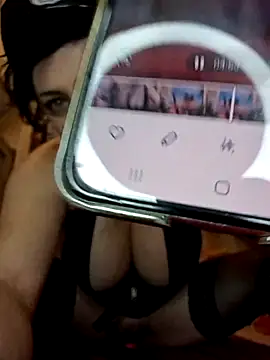 lucillabollente live sex cam