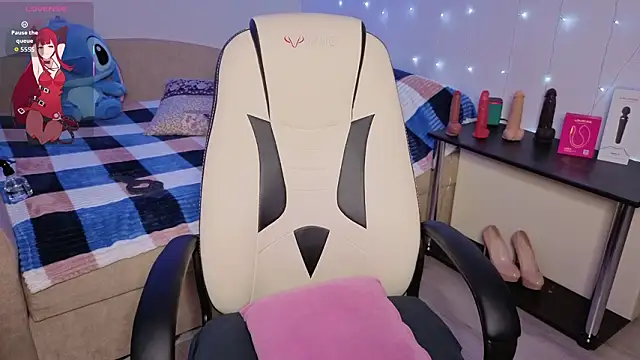 DeeDiamond's cam snapshot