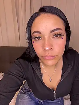 cristal__violetaa's cam snapshot