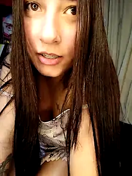 Mysticdooll69's cam snapshot