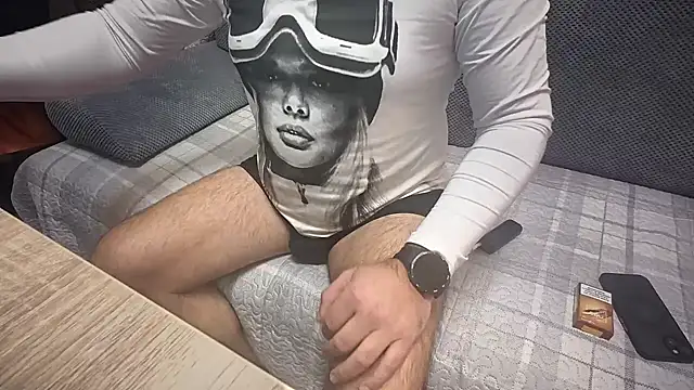 TARKAN1's cam snapshot