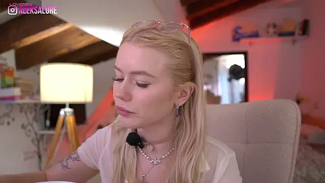 LexieLoree's cam snapshot