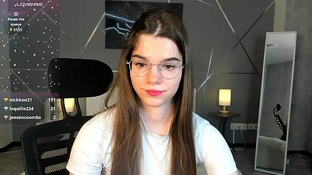 miss__evelyne's cam snapshot