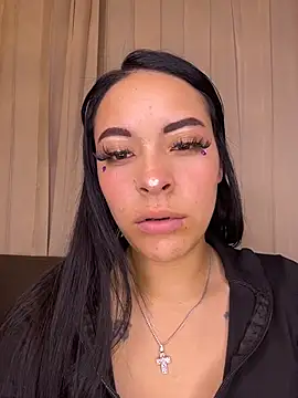 cristal__violetaa's cam snapshot