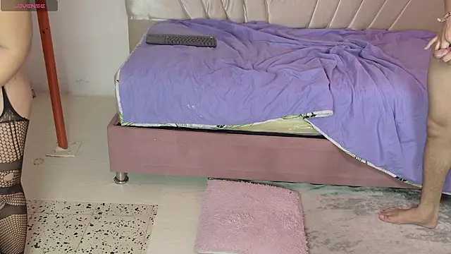 aly_n_sebas's cam snapshot