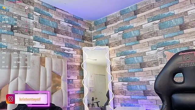 kristen_tay's cam snapshot