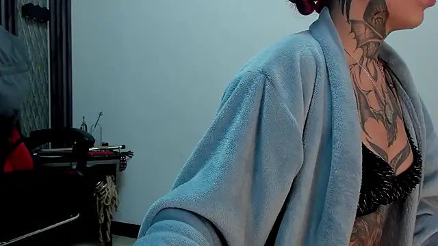 selene_red_ live sex cam