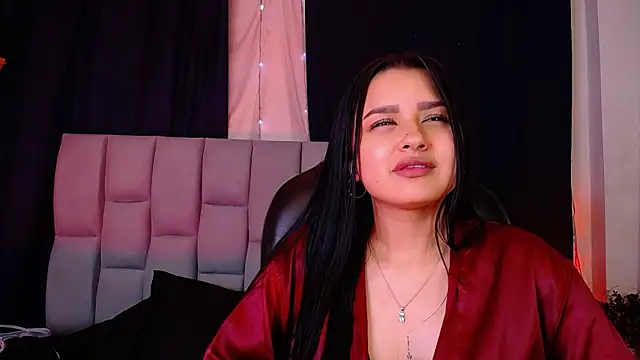 Emilyy05_'s cam snapshot