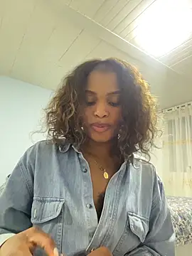 AuroraBrow's cam snapshot