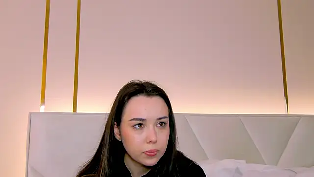 MiaMarlow live sex cam