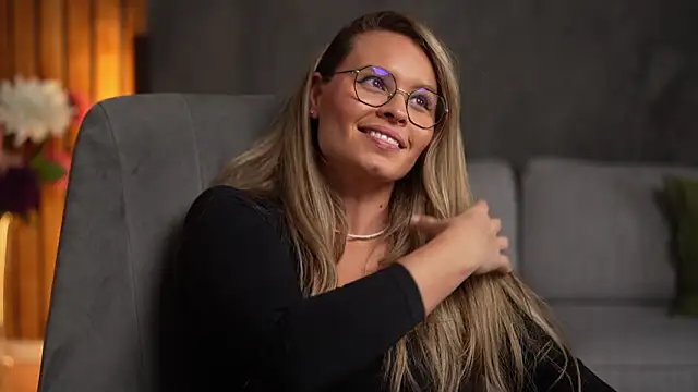 BrandyWhite's cam snapshot