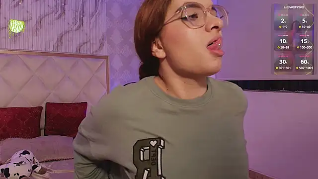 Naomy_tay1's cam snapshot