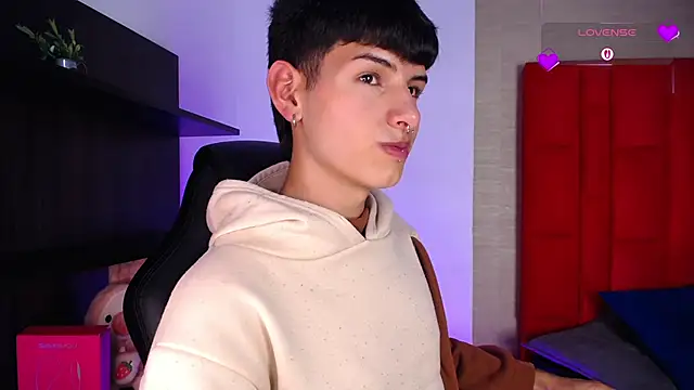 Ezra_Storm live sex cam