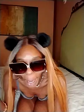 Jasmine_FullsShine's cam snapshot