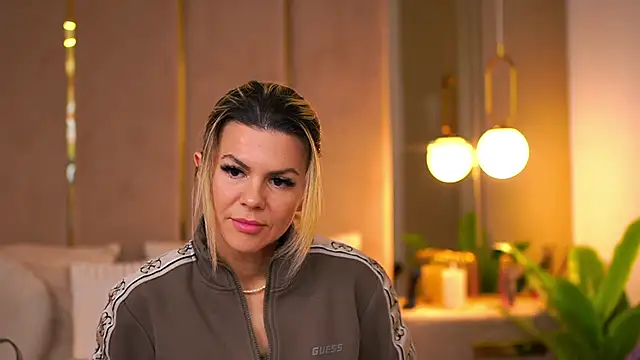 CamilaStarr's cam snapshot