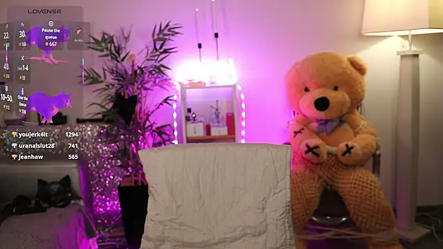 NovaHollisx's cam snapshot