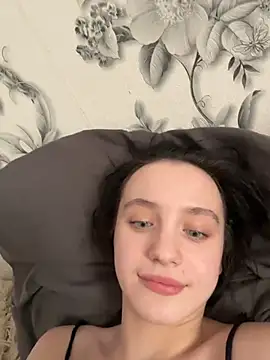 MiaTee's cam snapshot