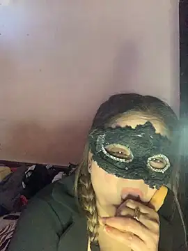 lustycousins's cam snapshot