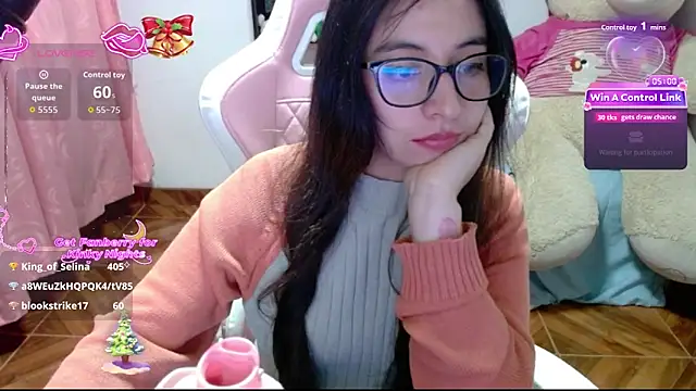 Maggie_Fox3's cam snapshot