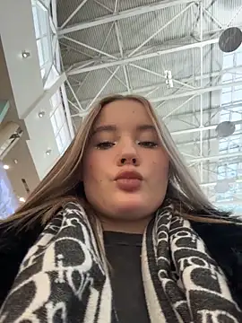 VineraSweet's cam snapshot