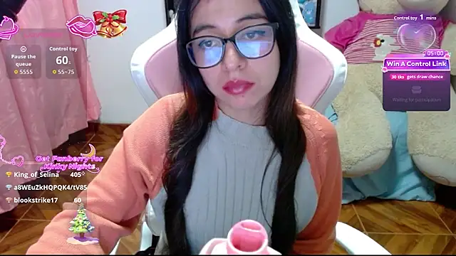 Maggie_Fox3's cam snapshot